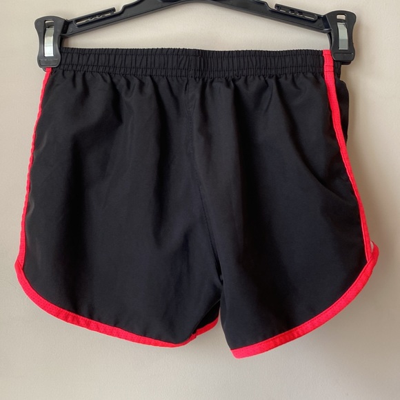 Nike Girls Dri-Fit Shorts, Size Small - Picture 6 of 7